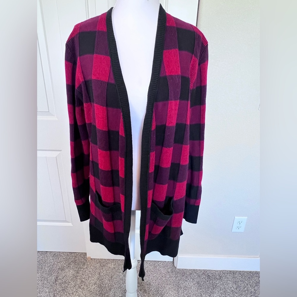 Eddie Bauer Red Black Plaid Cardigan Pockets Sz Large